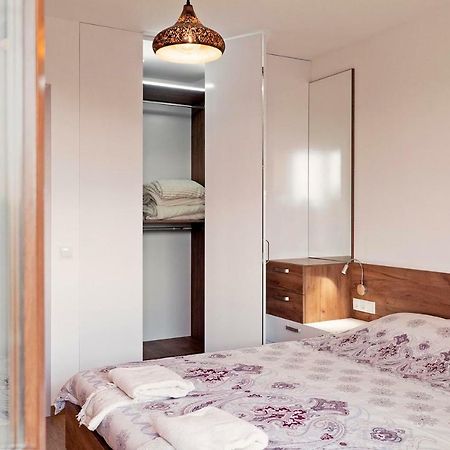 Center Apartment With Amazing View София Экстерьер фото